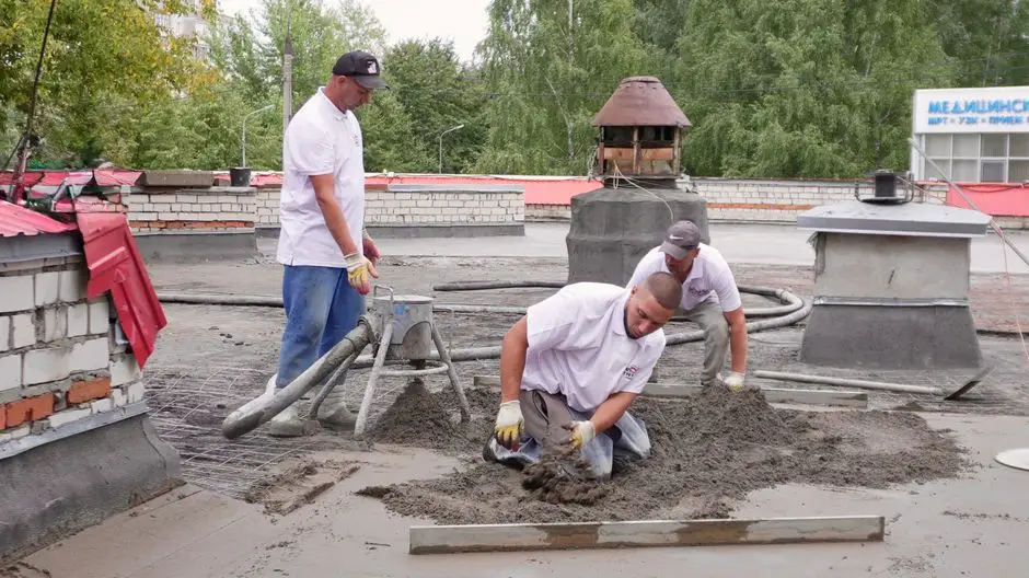 Roofing contractor in Cutler Bay, Florida